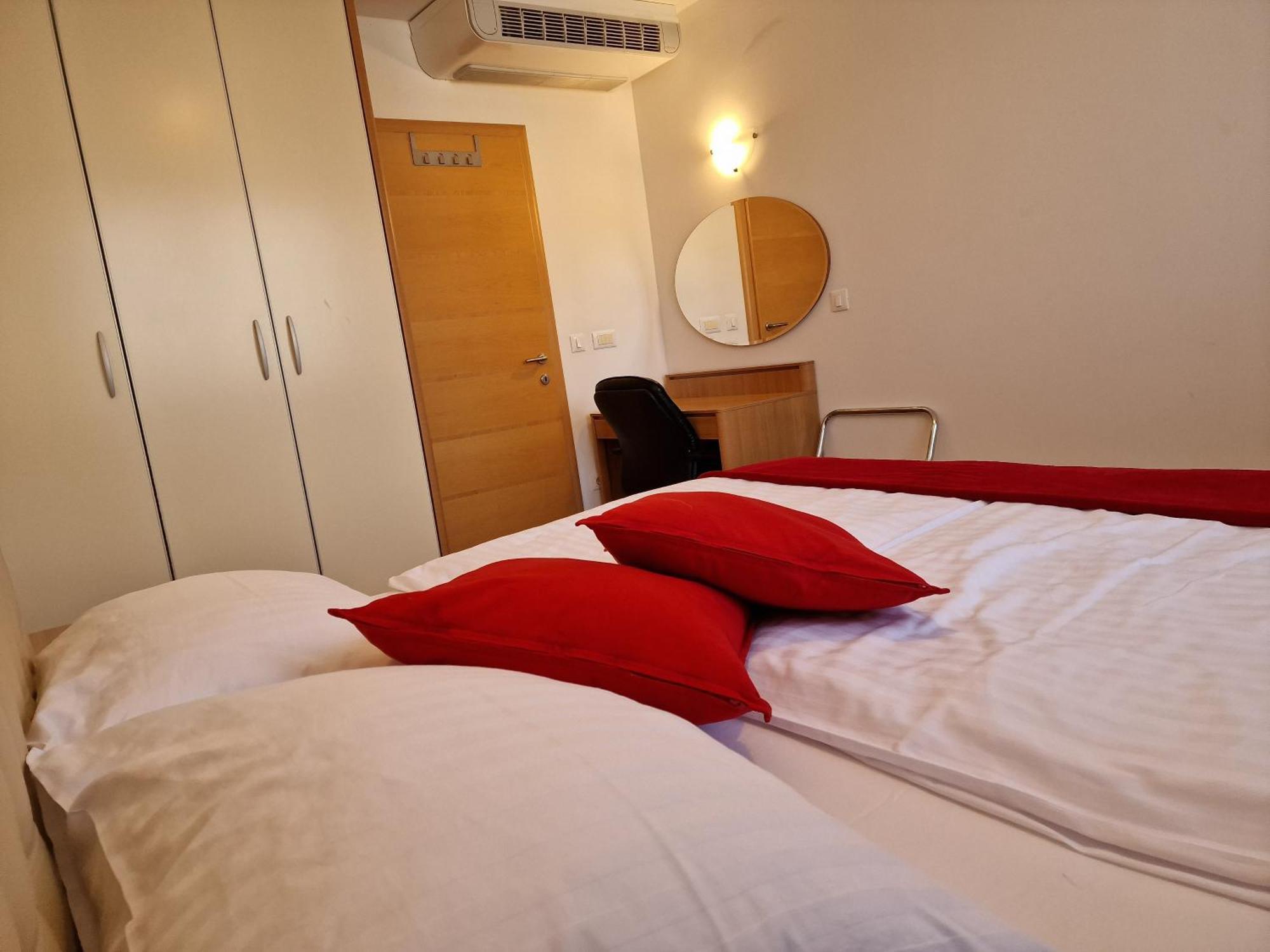Aparthotel Gaja Μπλεντ Δωμάτιο φωτογραφία